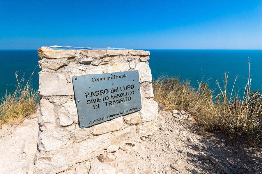Excursions on the Conero at Passo del Lupo